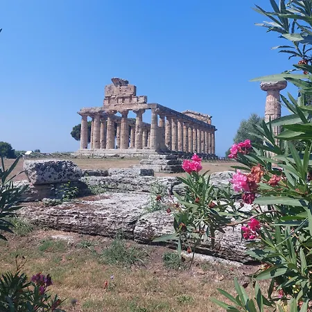 Casa Athena A 100 M Dal Mare Con Parcheggio Privato Gratuito Paestum